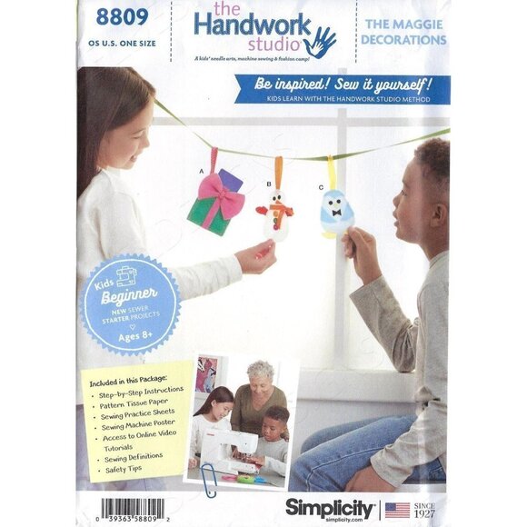 Simplicity Sewing Pattern 8809 The Maggie Decor - Picture 1 of 3